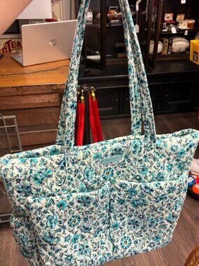 Vera Bradley Flower Shower Get Carried Away Large Travel Tote Bag